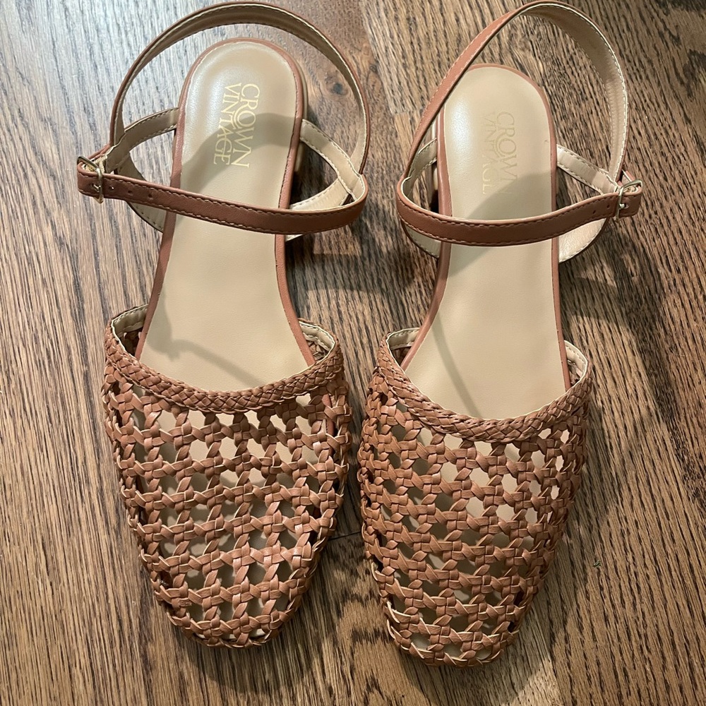 Crown Vintage Brown Woven Perla Flat Size 10 NWT - Picture 2 of 4
